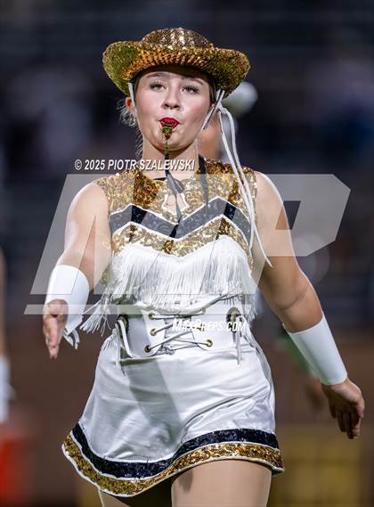 Thumbnail 3 in Foster @ Seven Lakes photogallery.