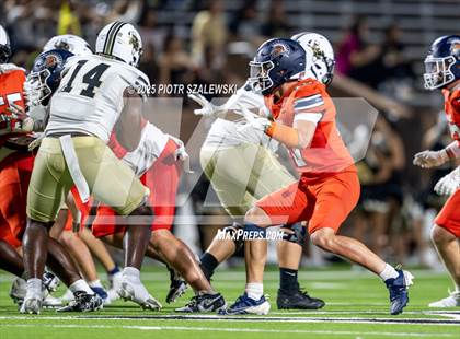 Thumbnail 1 in Foster @ Seven Lakes photogallery.