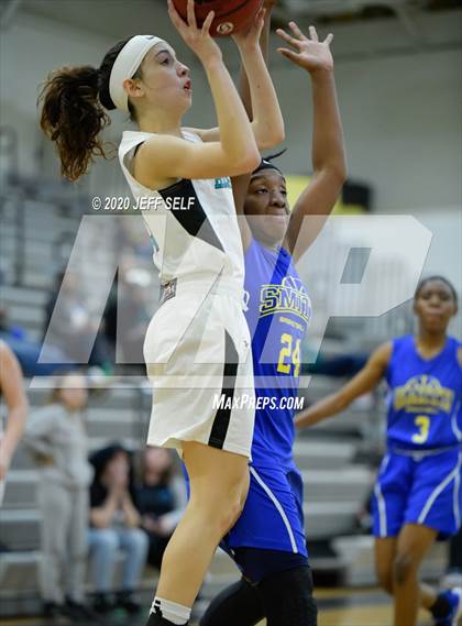 Thumbnail 2 in Oscar Smith @ Hickory photogallery.