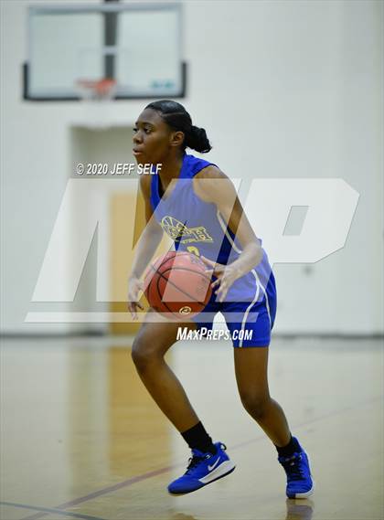 Thumbnail 2 in Oscar Smith @ Hickory photogallery.