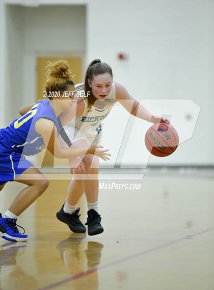 Thumbnail 2 in Oscar Smith @ Hickory photogallery.