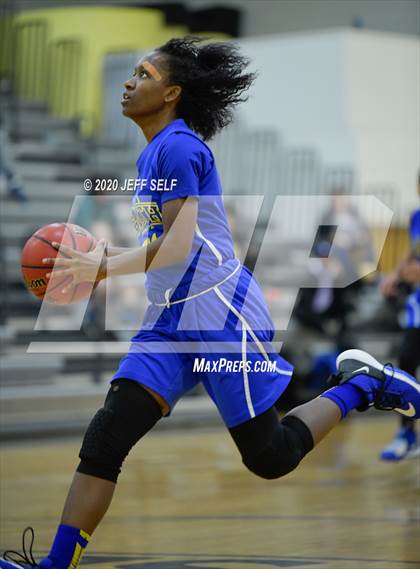 Thumbnail 1 in Oscar Smith @ Hickory photogallery.