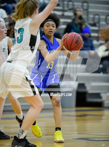 Thumbnail 2 in Oscar Smith @ Hickory photogallery.