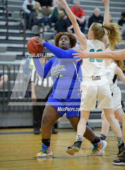 Thumbnail 1 in Oscar Smith @ Hickory photogallery.