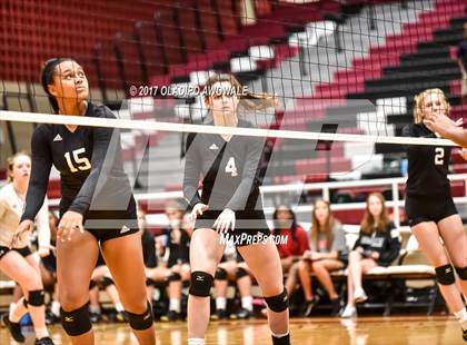 Thumbnail 1 in Longview @ Rockwall Heath photogallery.