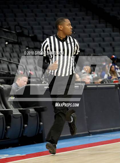 Thumbnail 2 in Del Campo vs Rocklin (@ Golden 1 Center) photogallery.
