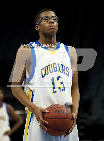 Thumbnail 3 in Del Campo vs Rocklin (@ Golden 1 Center) photogallery.