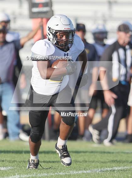 Thumbnail 3 in Golden West @ Arroyo Grande photogallery.
