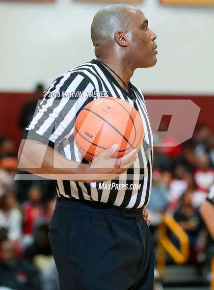 Thumbnail 2 in Westchester vs. Fairfax (CIF LACS D1 Final)  photogallery.