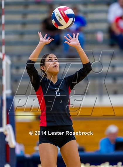 Thumbnail 1 in Stevens vs. Warren photogallery.
