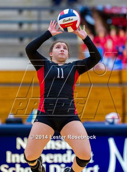 Thumbnail 3 in Stevens vs. Warren photogallery.