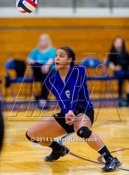 Thumbnail 1 in Stevens vs. Warren photogallery.