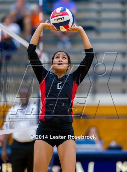 Thumbnail 2 in Stevens vs. Warren photogallery.