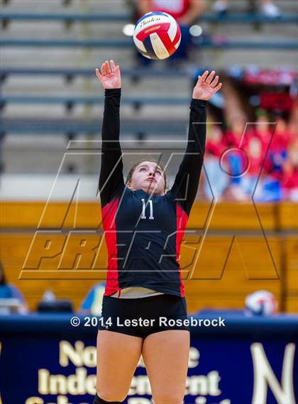 Thumbnail 1 in Stevens vs. Warren photogallery.
