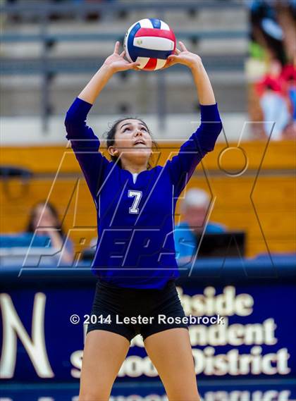 Thumbnail 2 in Stevens vs. Warren photogallery.