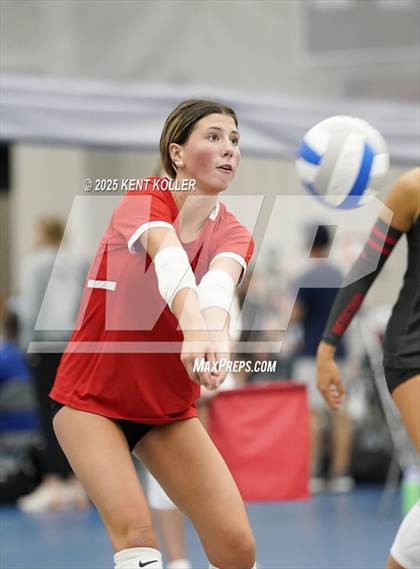 Thumbnail 1 in Bedford vs. Clarkston (Motor City Power Series) photogallery.
