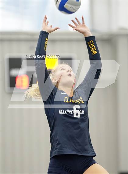 Thumbnail 1 in Bedford vs. Clarkston (Motor City Power Series) photogallery.