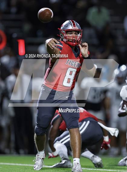 Thumbnail 2 in Randle @ Fort Bend Travis photogallery.