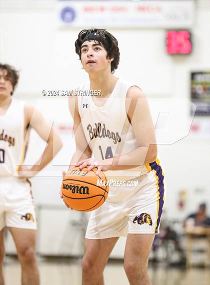 Thumbnail 2 in Downey vs. Oakland Tech  (Modesto Christian Holiday Classic) photogallery.