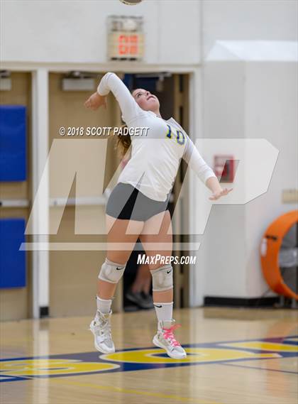 Thumbnail 3 in Imperial vs. San Pasqual (CIF SDS Division III Playoff) photogallery.