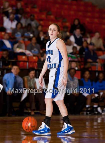Thumbnail 3 in North Crowley vs. MacArthur (5A Regional Semifinals) photogallery.