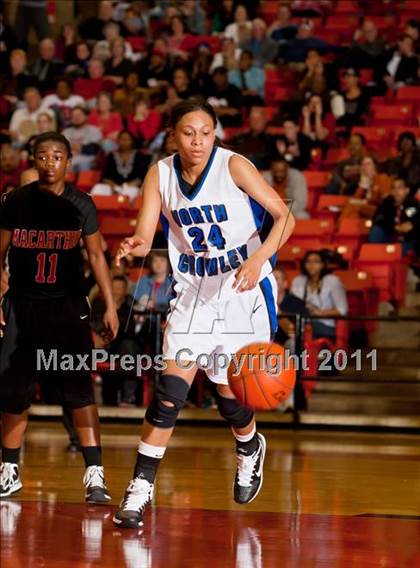 Thumbnail 1 in North Crowley vs. MacArthur (5A Regional Semifinals) photogallery.