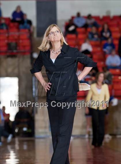 Thumbnail 1 in North Crowley vs. MacArthur (5A Regional Semifinals) photogallery.