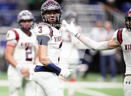 Thumbnail 2 in Cuero vs. Wimberley (UIL 4A DII Semifinal Playoff) photogallery.