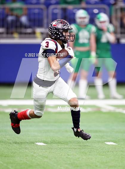 Thumbnail 3 in Cuero vs. Wimberley (UIL 4A DII Semifinal Playoff) photogallery.
