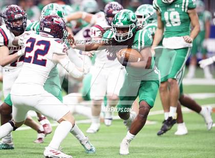 Thumbnail 3 in Cuero vs. Wimberley (UIL 4A DII Semifinal Playoff) photogallery.