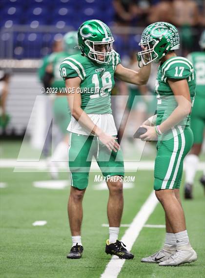 Thumbnail 1 in Cuero vs. Wimberley (UIL 4A DII Semifinal Playoff) photogallery.