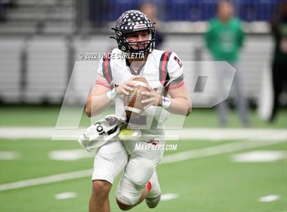 Thumbnail 1 in Cuero vs. Wimberley (UIL 4A DII Semifinal Playoff) photogallery.