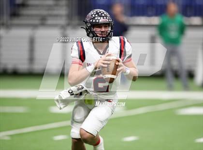 Thumbnail 2 in Cuero vs. Wimberley (UIL 4A DII Semifinal Playoff) photogallery.