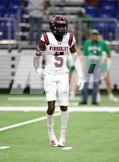 Thumbnail 1 in Cuero vs. Wimberley (UIL 4A DII Semifinal Playoff) photogallery.