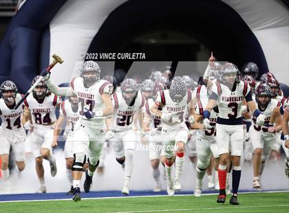 Thumbnail 3 in Cuero vs. Wimberley (UIL 4A DII Semifinal Playoff) photogallery.