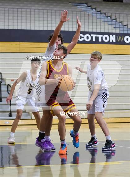 Thumbnail 3 in Mountain View @ Cottonwood (Sophomore) photogallery.