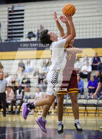 Thumbnail 2 in Mountain View @ Cottonwood (Sophomore) photogallery.