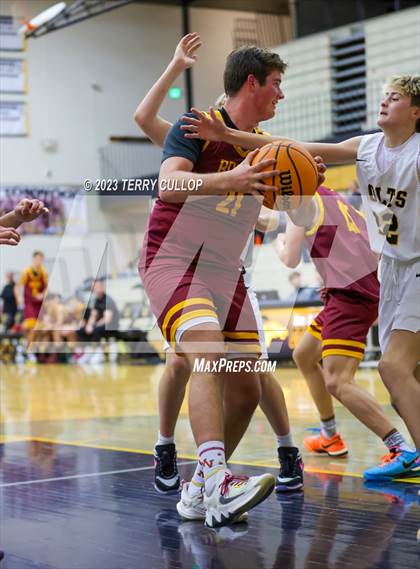 Thumbnail 1 in Mountain View @ Cottonwood (Sophomore) photogallery.