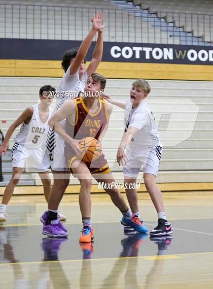 Thumbnail 2 in Mountain View @ Cottonwood (Sophomore) photogallery.