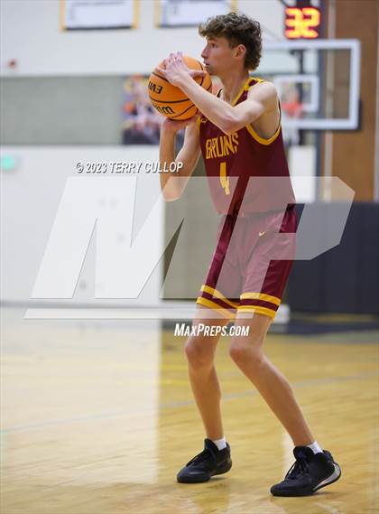 Thumbnail 3 in Mountain View @ Cottonwood (Sophomore) photogallery.