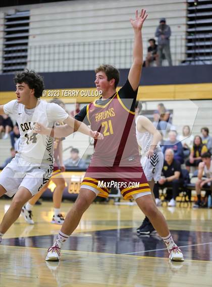 Thumbnail 3 in Mountain View @ Cottonwood (Sophomore) photogallery.