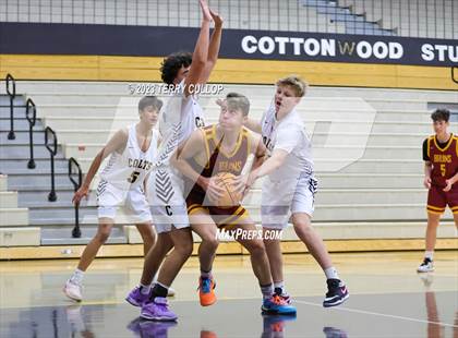 Thumbnail 1 in Mountain View @ Cottonwood (Sophomore) photogallery.