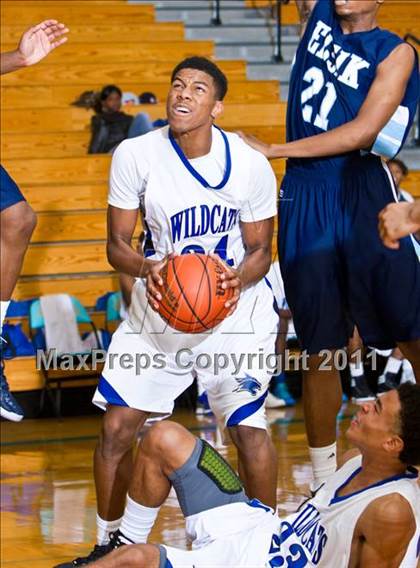 Thumbnail 3 in Dekaney [Andy] vs Alief Elsik (McDonald's Texas Invitational) photogallery.