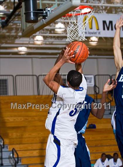 Thumbnail 3 in Dekaney [Andy] vs Alief Elsik (McDonald's Texas Invitational) photogallery.