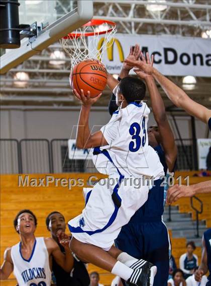 Thumbnail 2 in Dekaney [Andy] vs Alief Elsik (McDonald's Texas Invitational) photogallery.