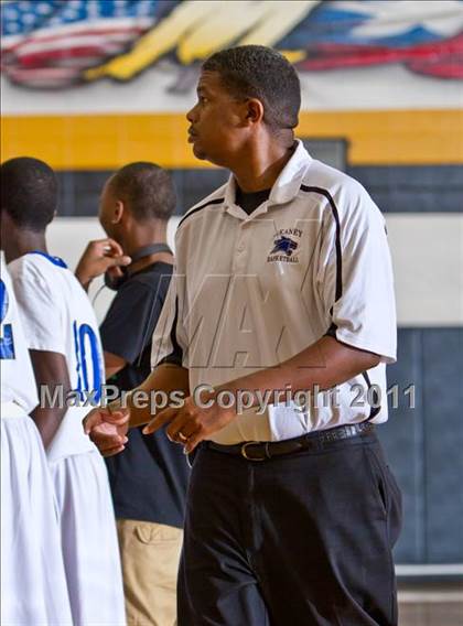 Thumbnail 3 in Dekaney [Andy] vs Alief Elsik (McDonald's Texas Invitational) photogallery.