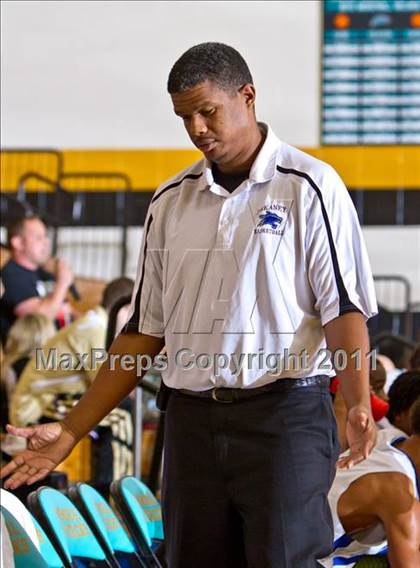 Thumbnail 1 in Dekaney [Andy] vs Alief Elsik (McDonald's Texas Invitational) photogallery.