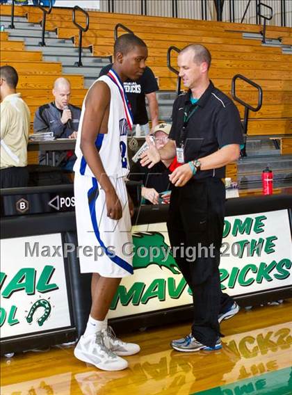Thumbnail 1 in Dekaney [Andy] vs Alief Elsik (McDonald's Texas Invitational) photogallery.