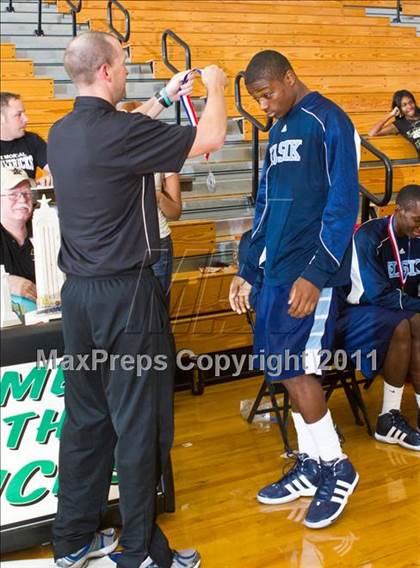 Thumbnail 2 in Dekaney [Andy] vs Alief Elsik (McDonald's Texas Invitational) photogallery.