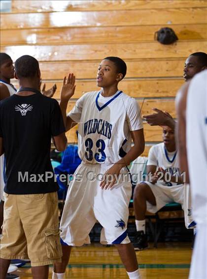Thumbnail 2 in Dekaney [Andy] vs Alief Elsik (McDonald's Texas Invitational) photogallery.
